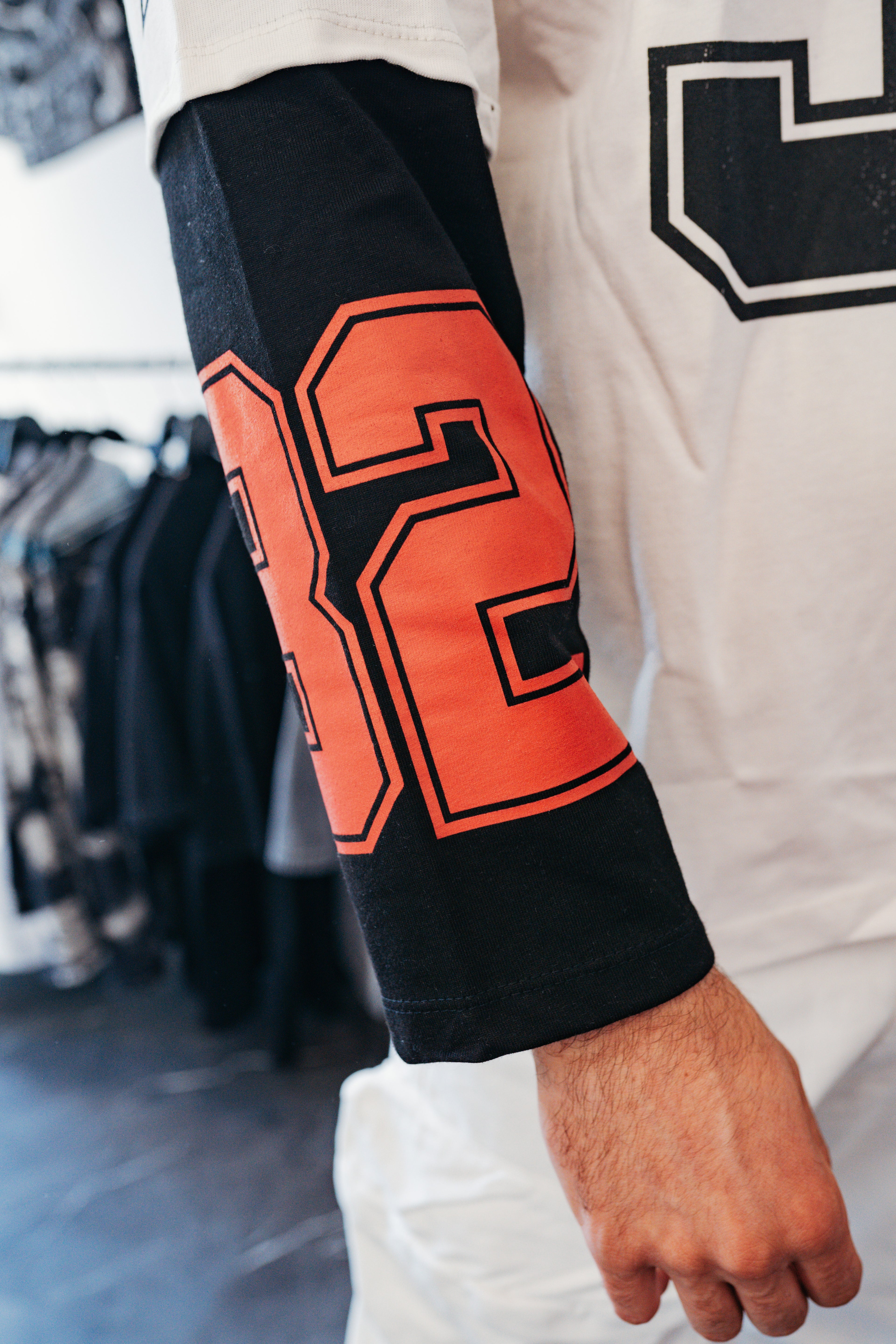 Long Sleeve 32W