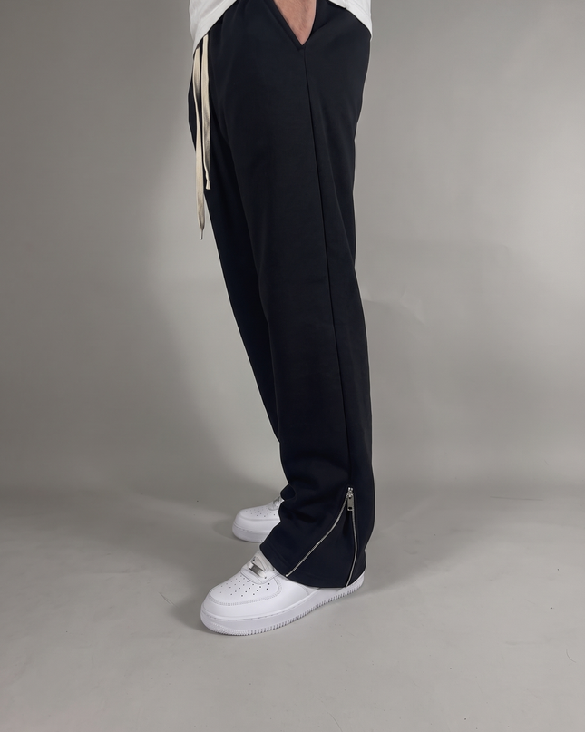 Panta Tuta Zip Basic nero – pantalone tuta streetwear uomo | Street Vibes (foto 2)