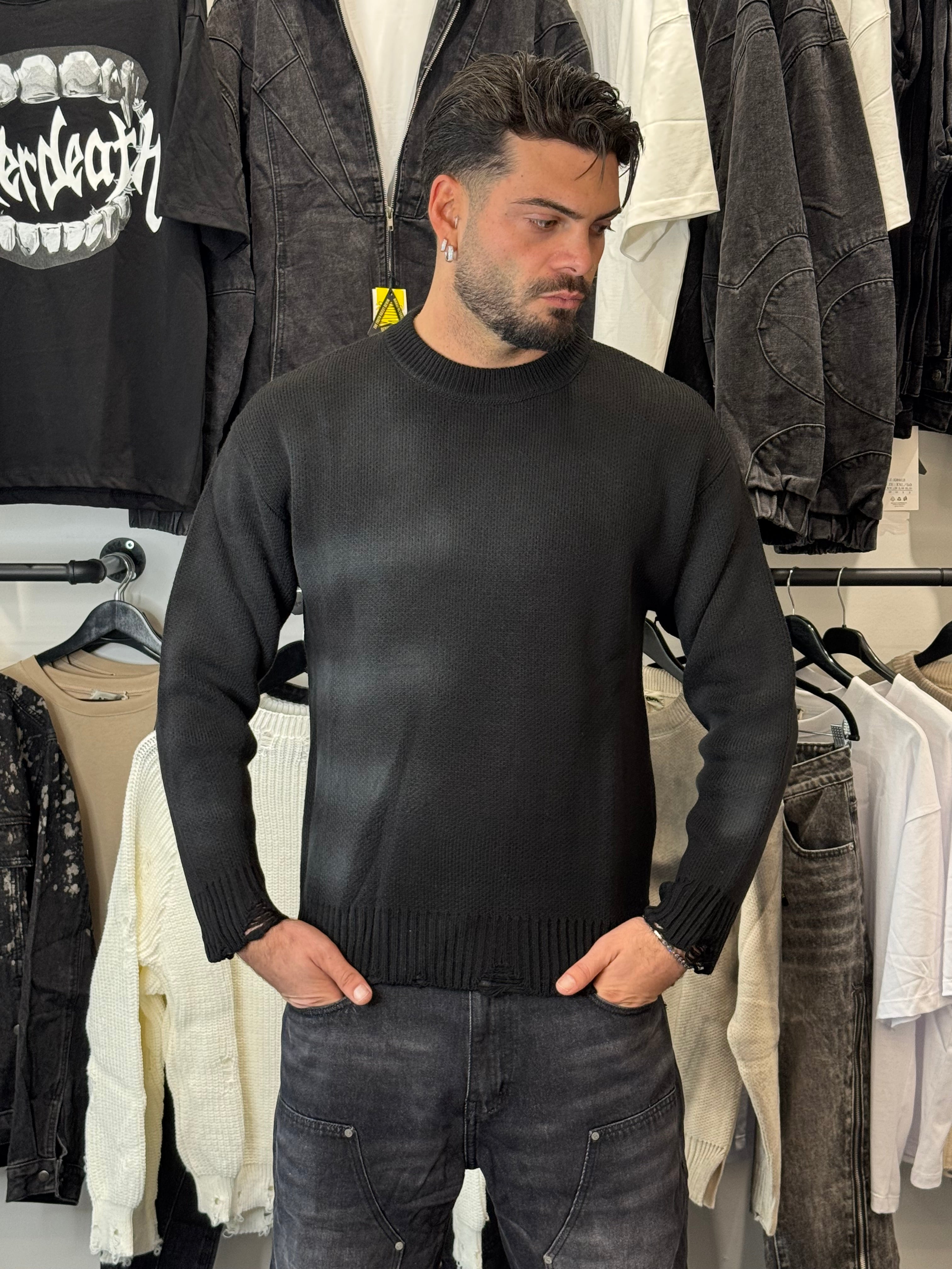 Pullover Torn