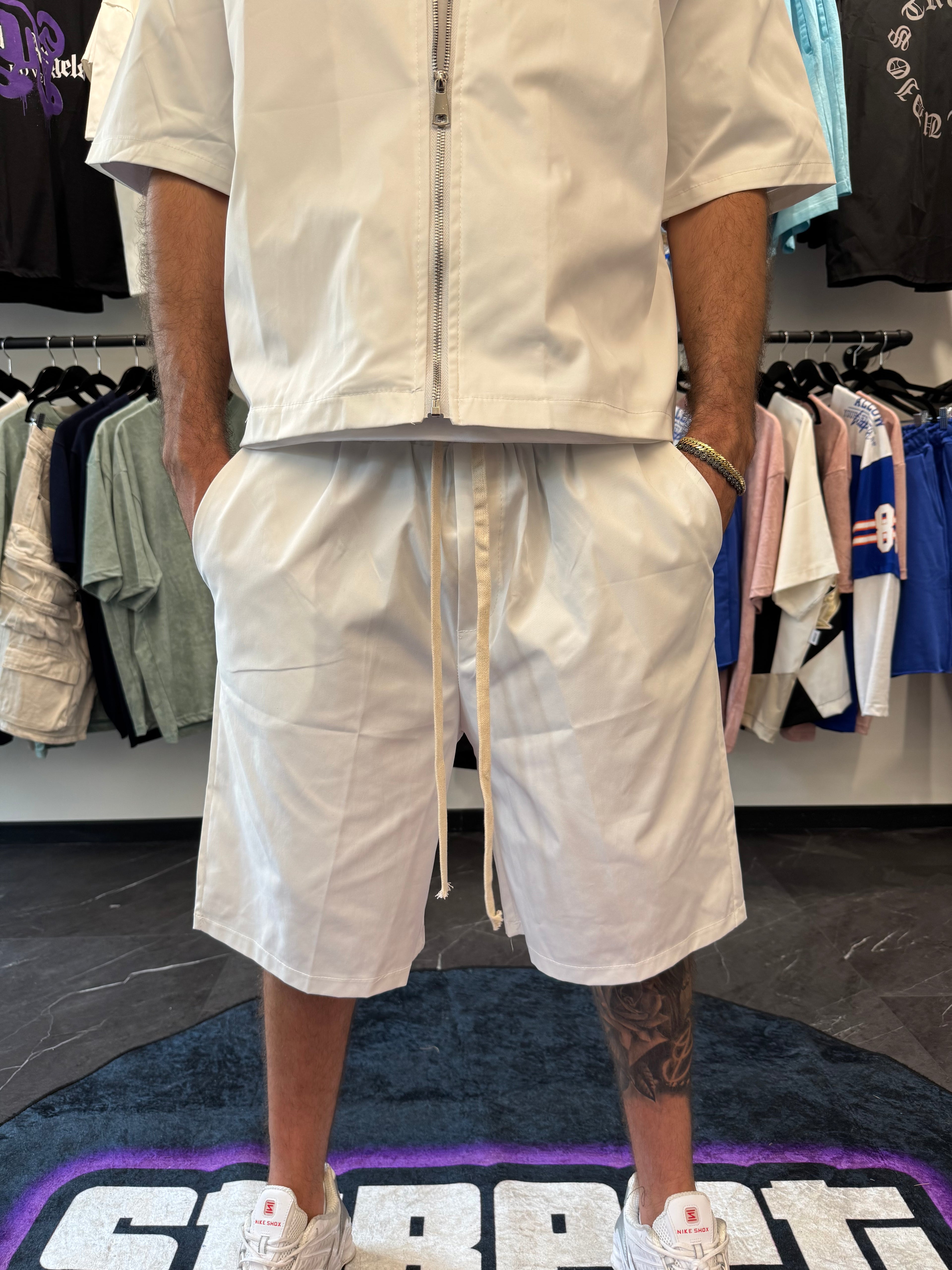 Completo Zip White