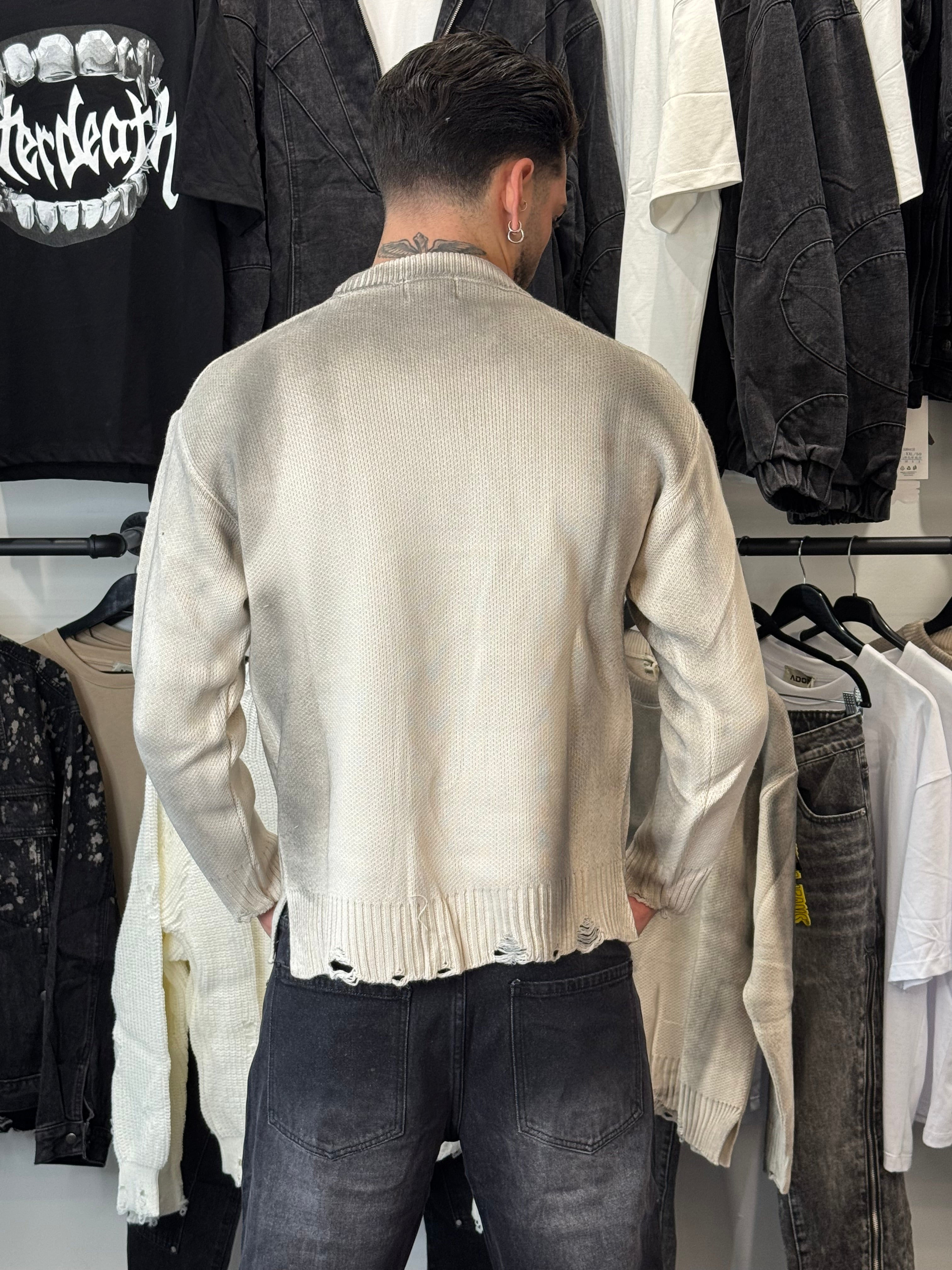 Pullover Torn